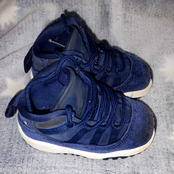 Toddler Sneakers - Picture 2 of 3